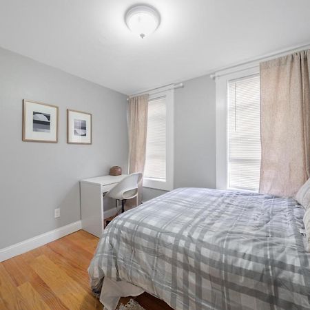 Easy Commute South Boston 4Br 1Bh Apt Εξωτερικό φωτογραφία