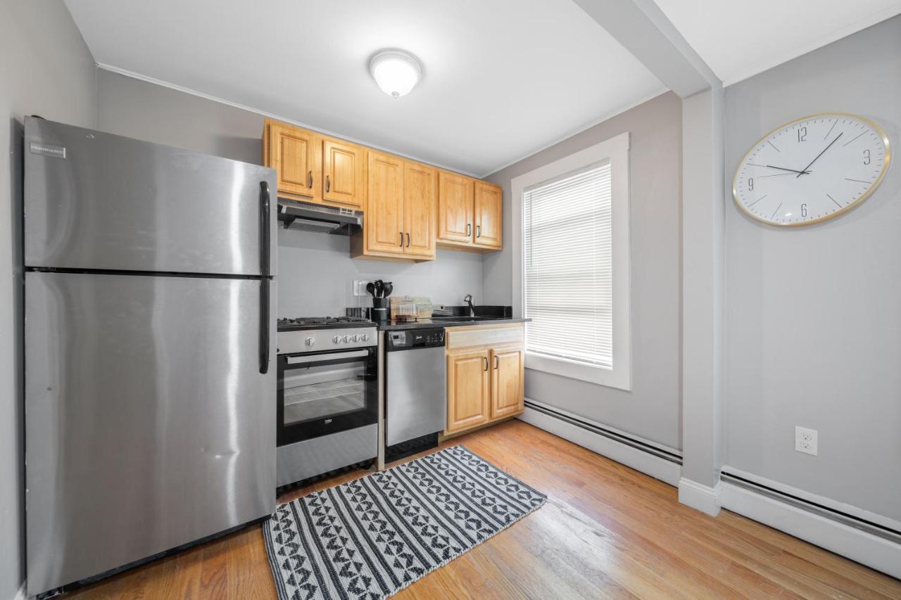 Easy Commute South Boston 4Br 1Bh Apt Εξωτερικό φωτογραφία